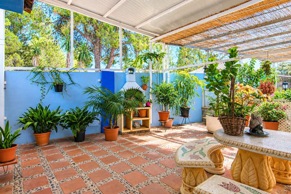 Villa for Sale in Coín