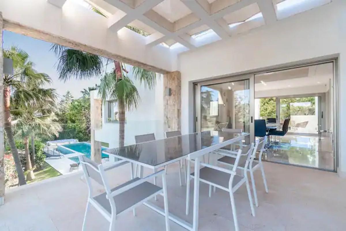 Villa for Sale in Benahavís
