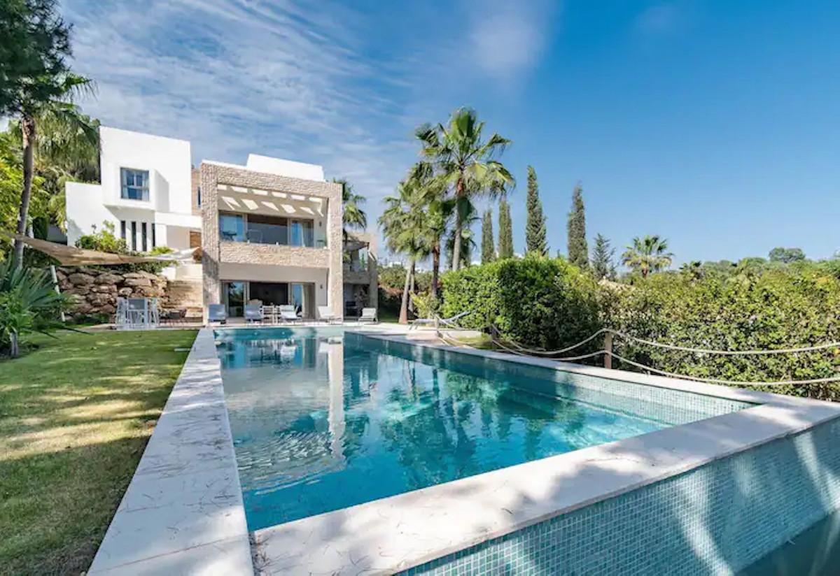 Villa for Sale in Benahavís
