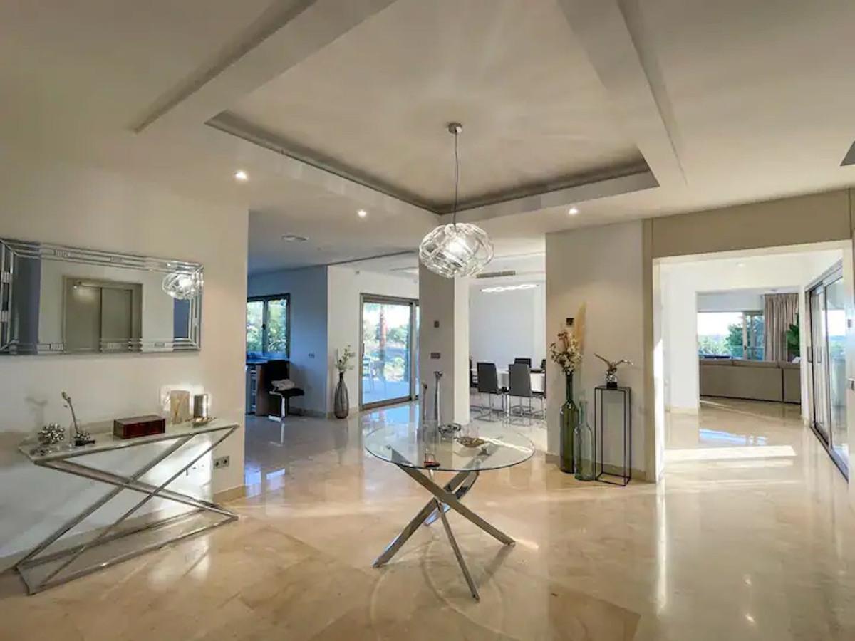 Villa for Sale in Benahavís