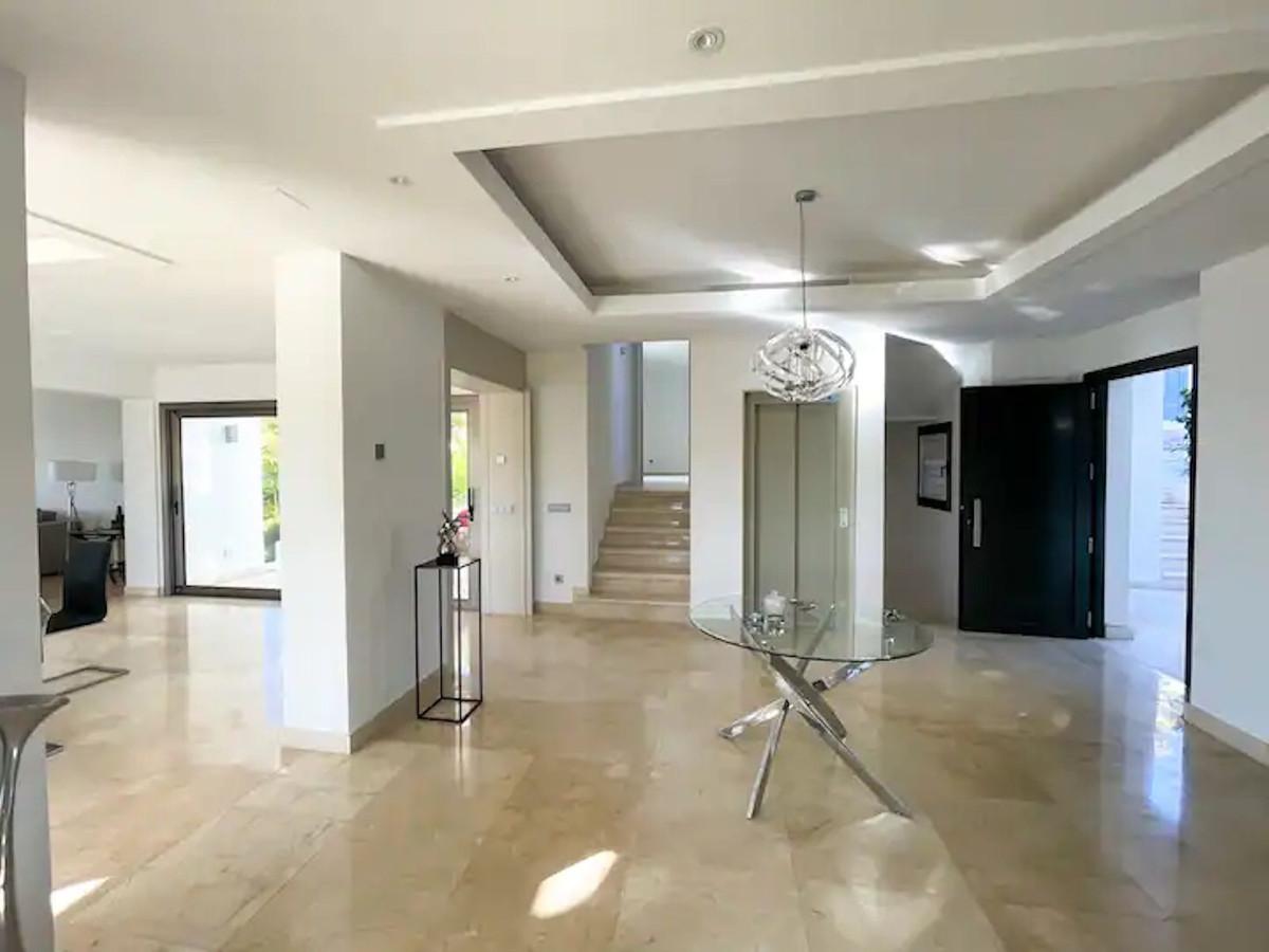 Villa for Sale in Benahavís