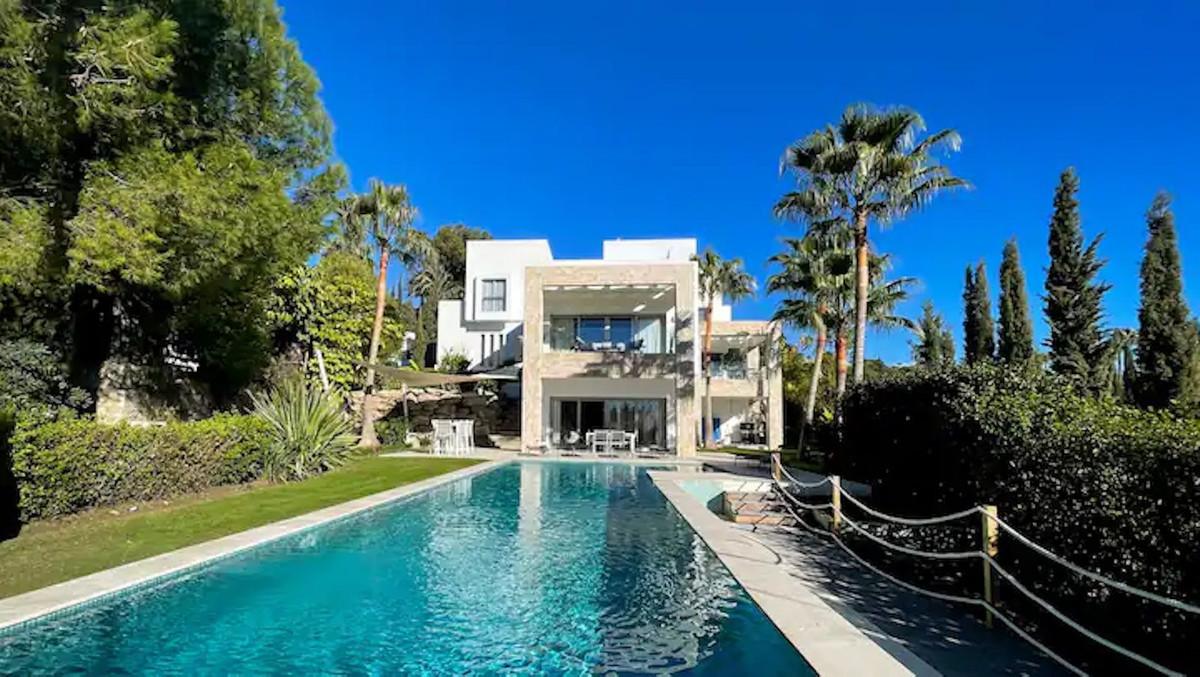 Villa for Sale in Benahavís