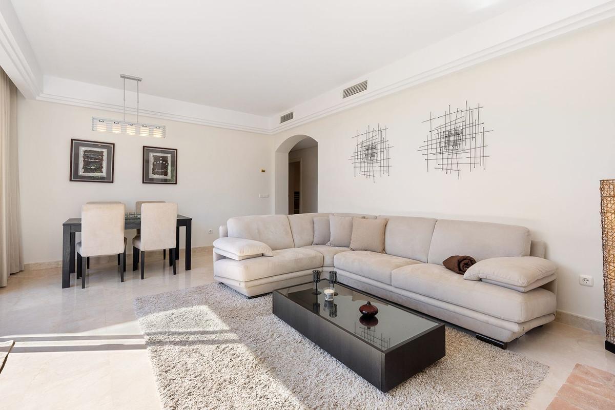 Penthouse for Sale in Benahavís