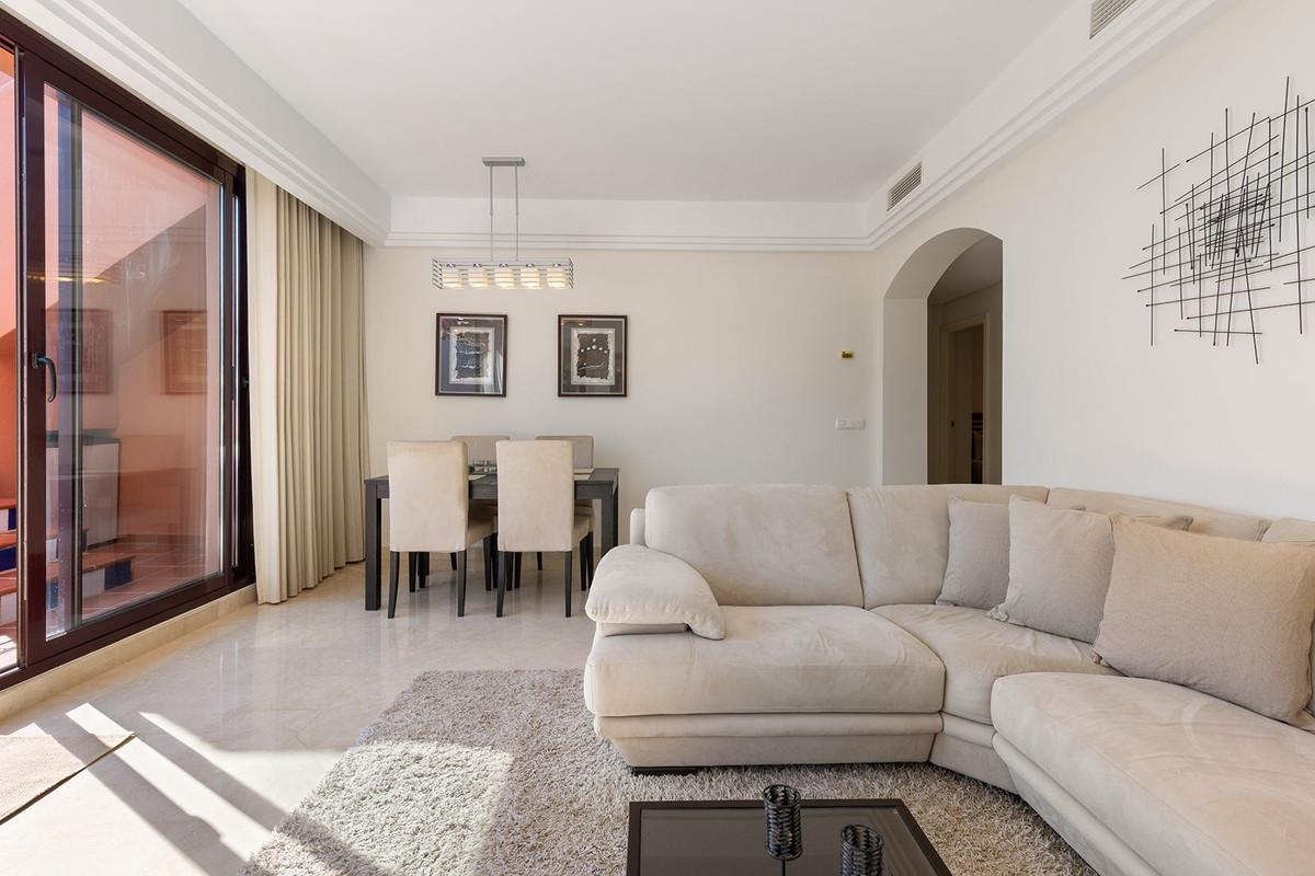 Penthouse for Sale in Benahavís