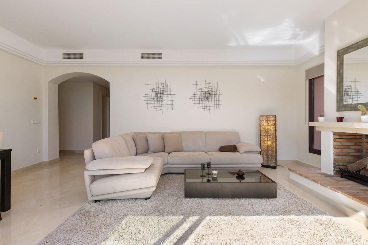 Penthouse for Sale in Benahavís