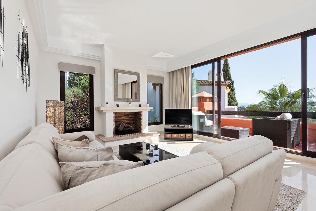 Penthouse for Sale in Benahavís