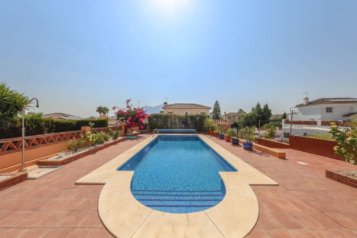 Villa for Sale in Coín