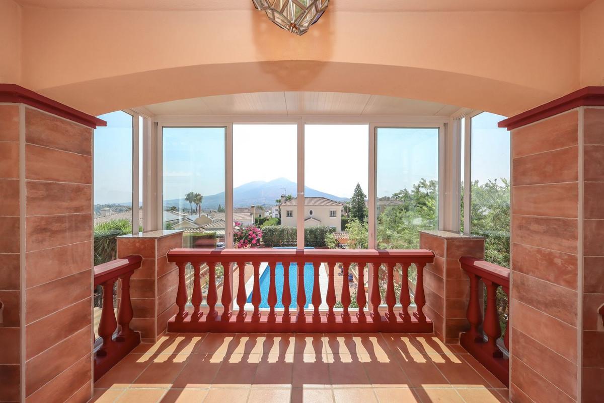 Villa for Sale in Coín
