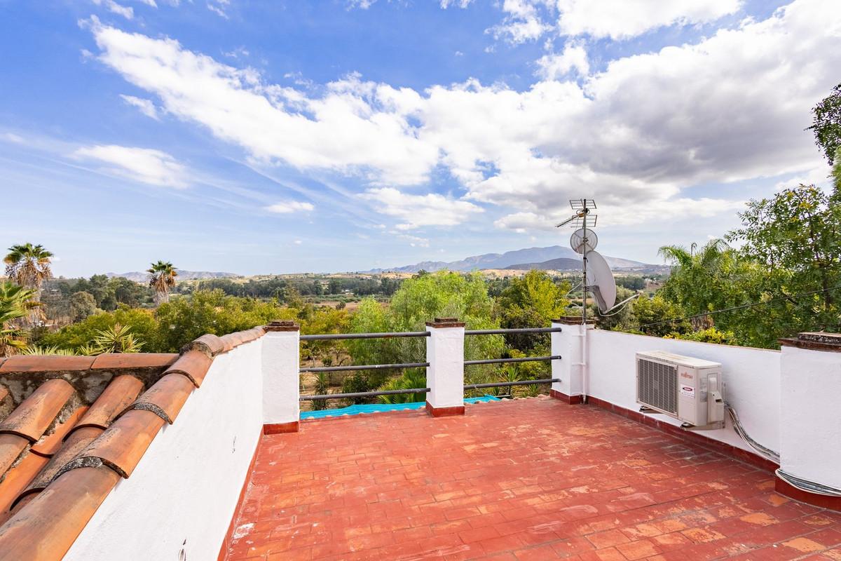 Apartment for Sale in Coín