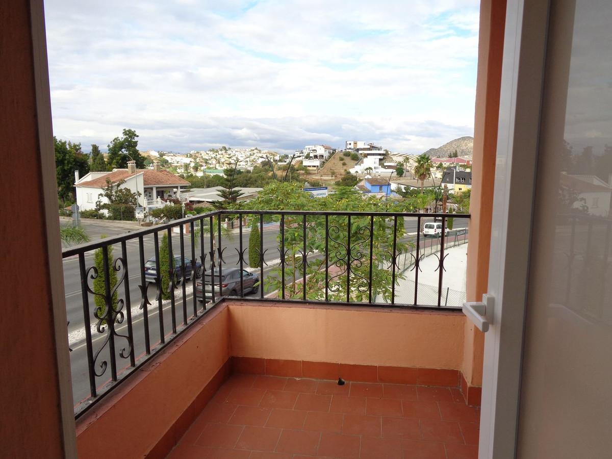 Villa for Sale in Coín