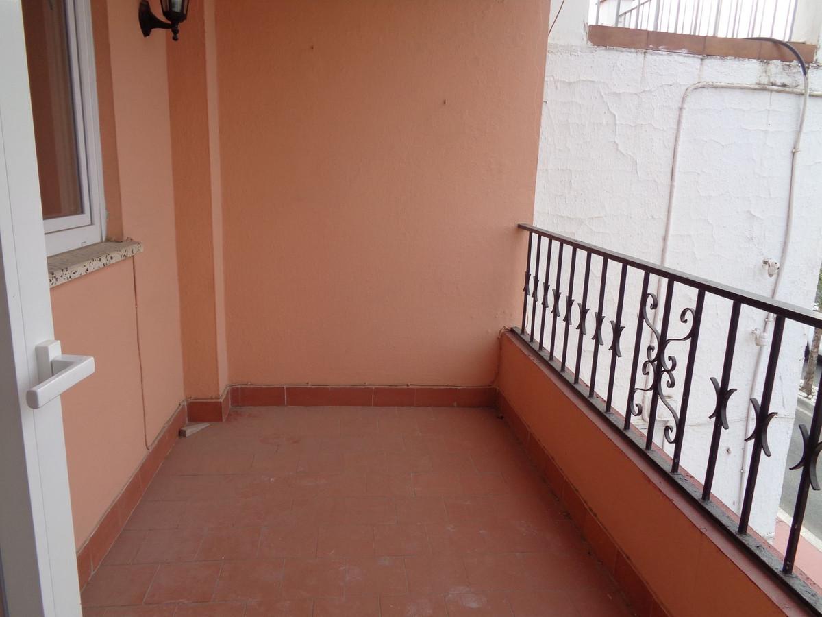 Villa for Sale in Coín