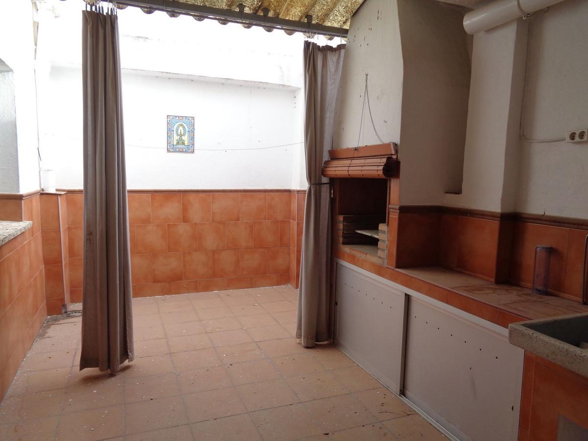 Villa for Sale in Coín