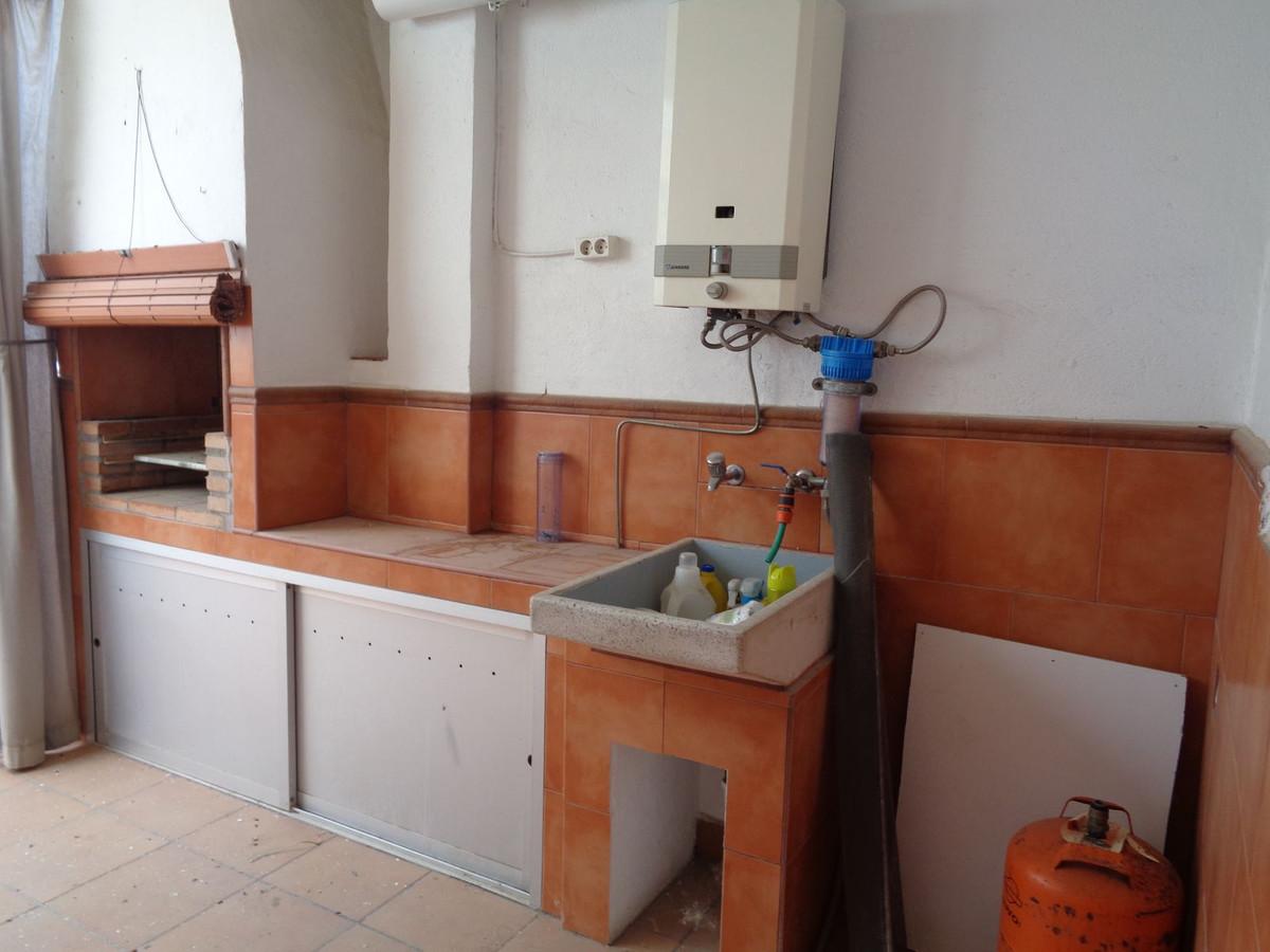 Villa for Sale in Coín