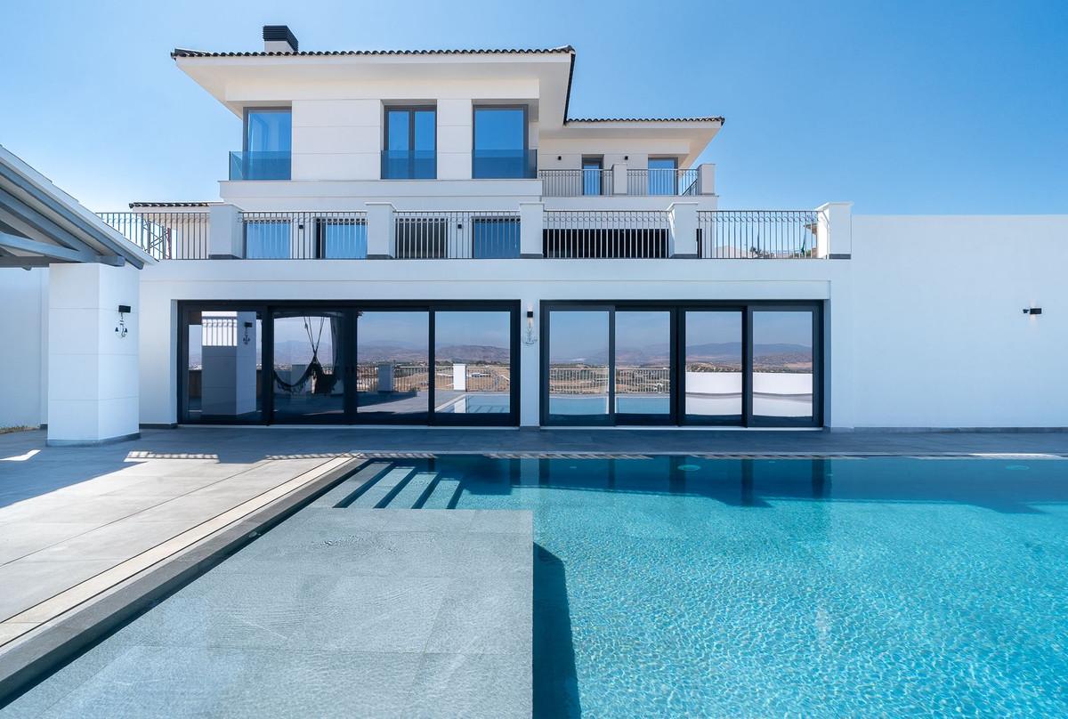 Villa en Venta en Coín