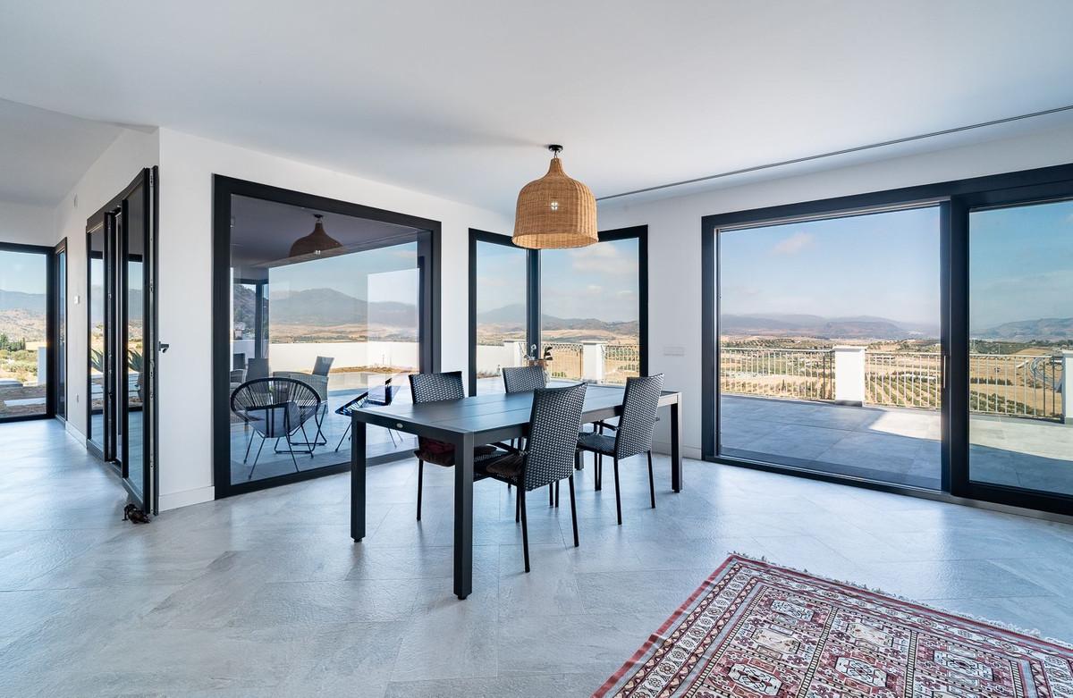 Villa en Venta en Coín