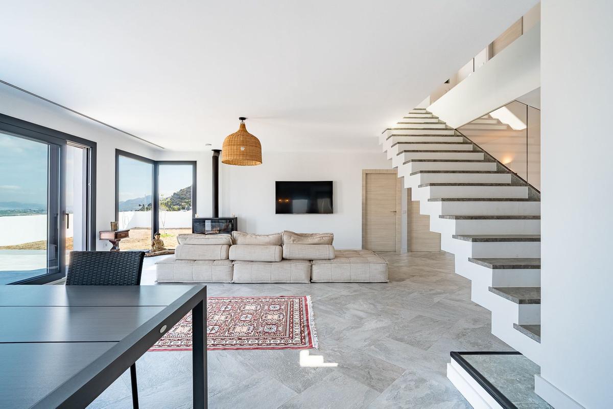 Villa en Venta en Coín