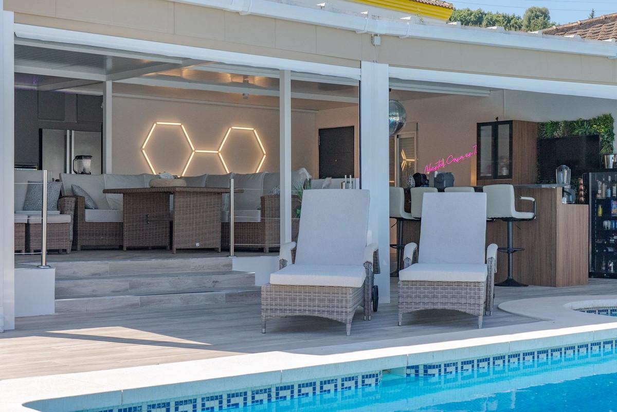 Villa en Venta en Coín