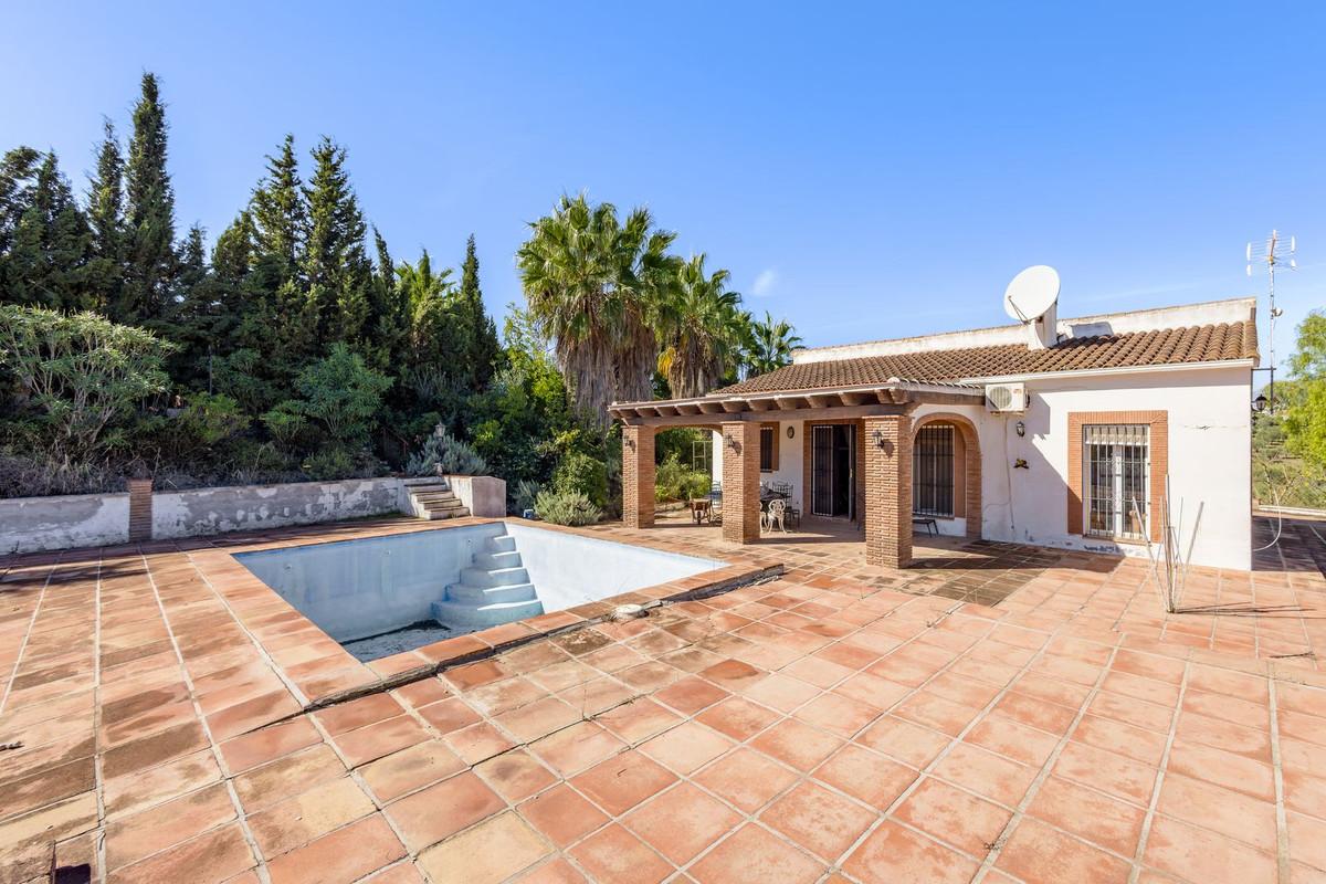 Villa en Venta en Coín