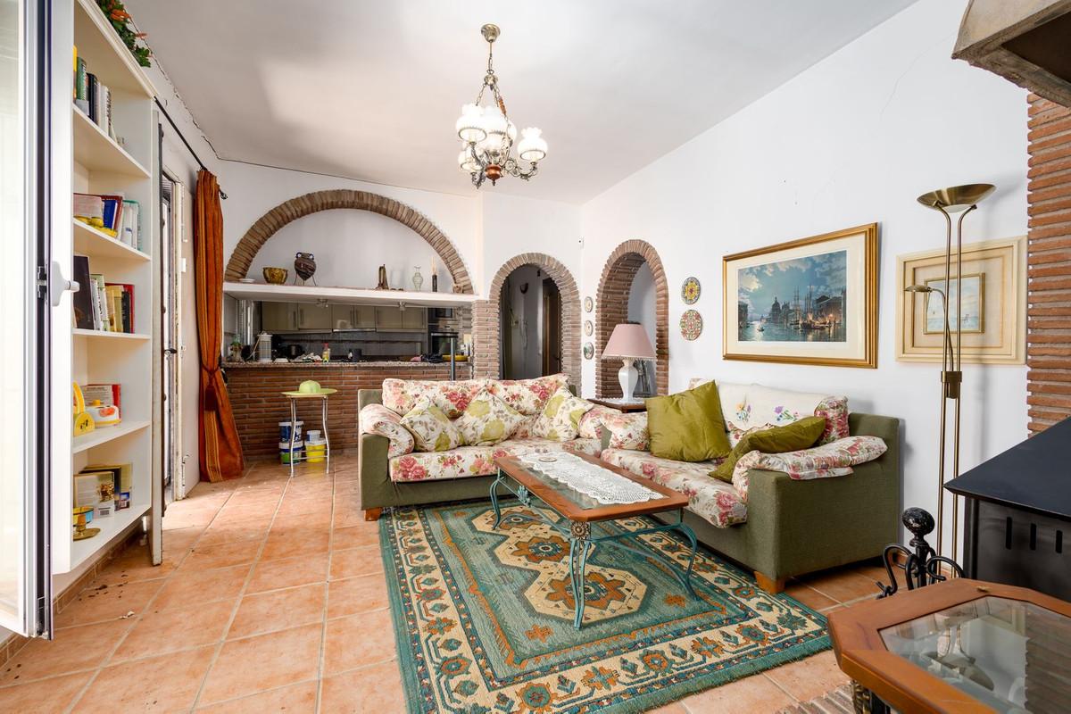 Villa en Venta en Coín