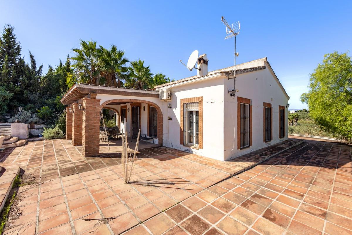 Villa en Venta en Coín