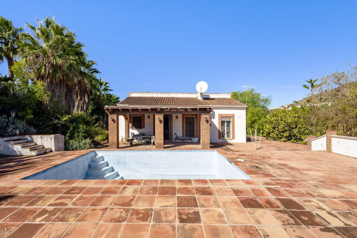 Villa en Venta en Coín