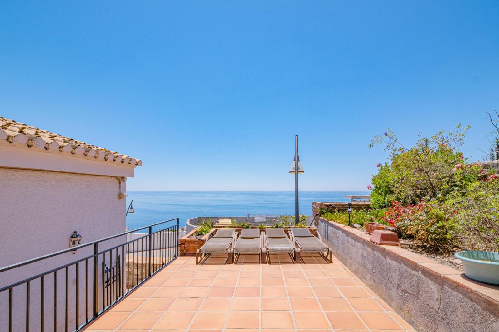 Chalet for Sale in Almuñécar