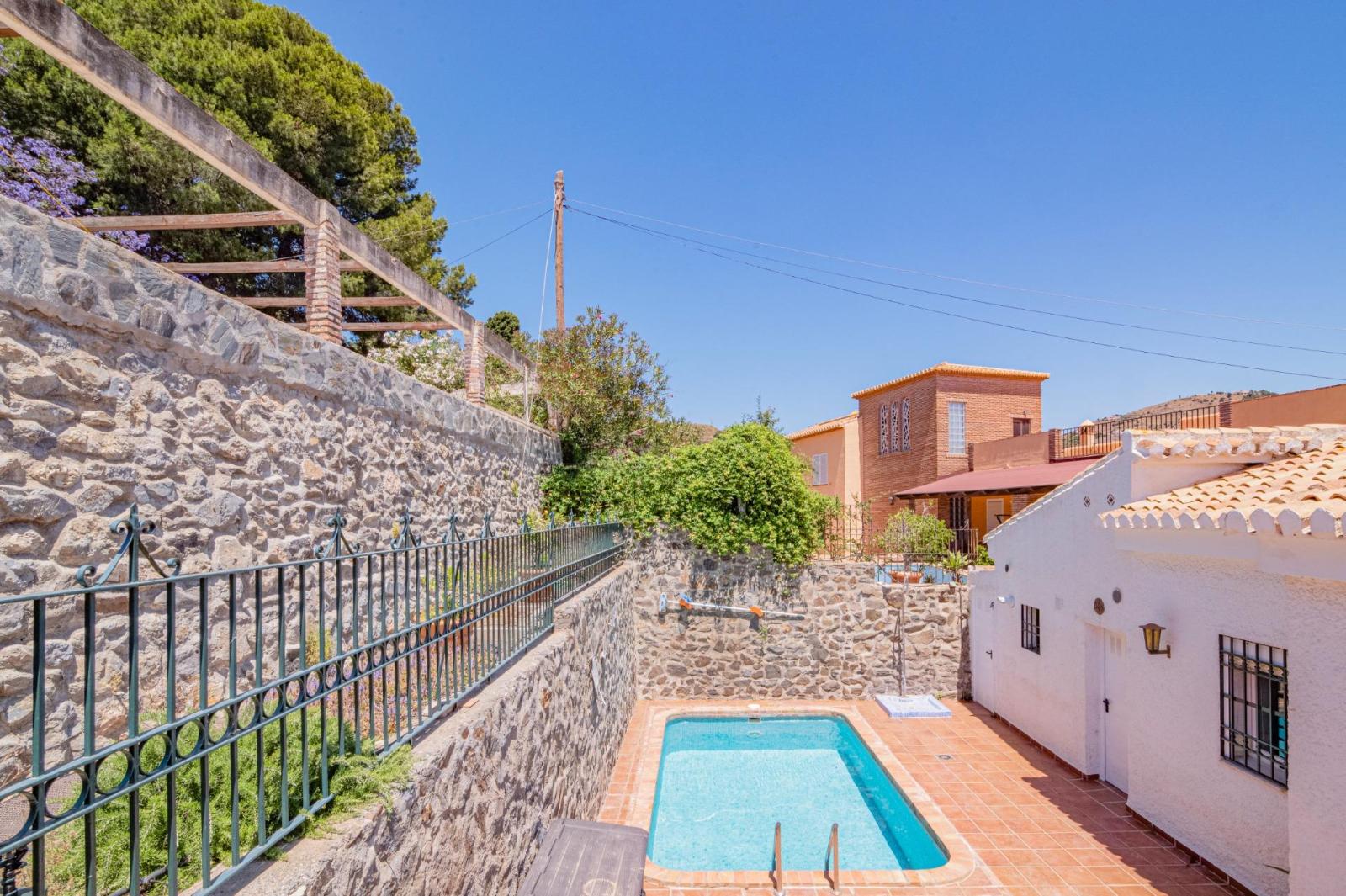 Chalet for Sale in Almuñécar