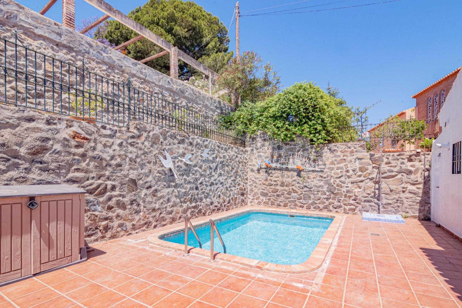 Chalet for Sale in Almuñécar