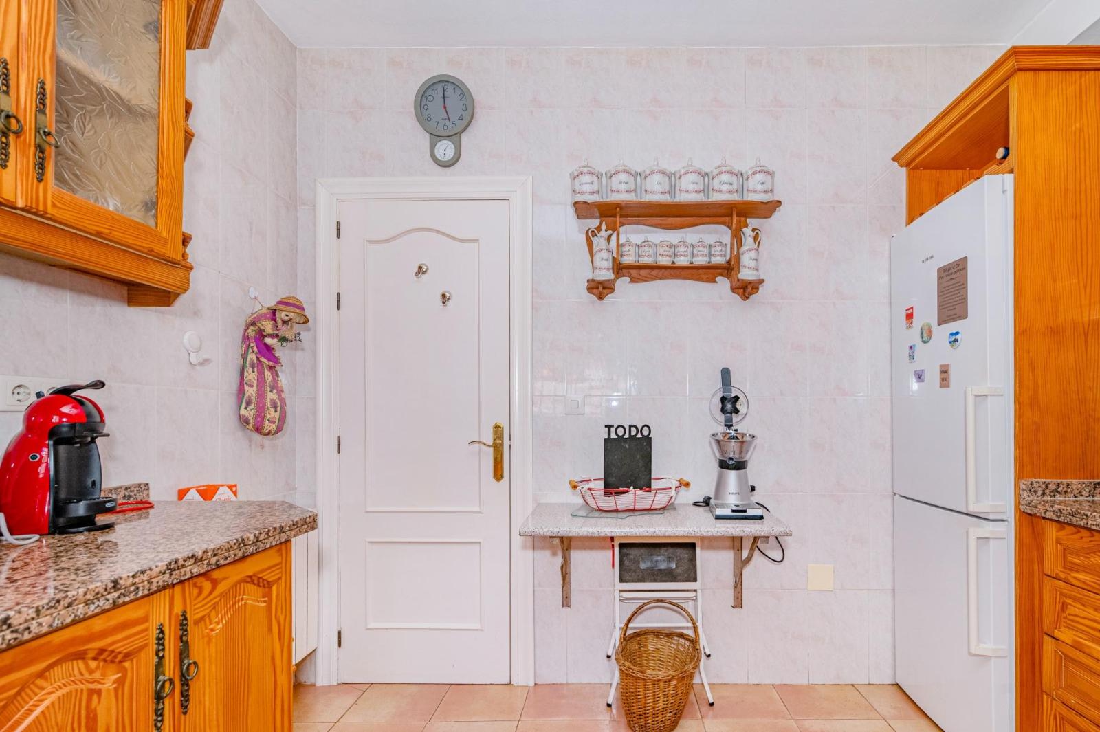 Chalet for Sale in Almuñécar