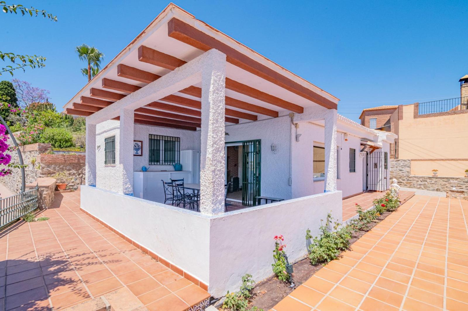 Chalet for Sale in Almuñécar