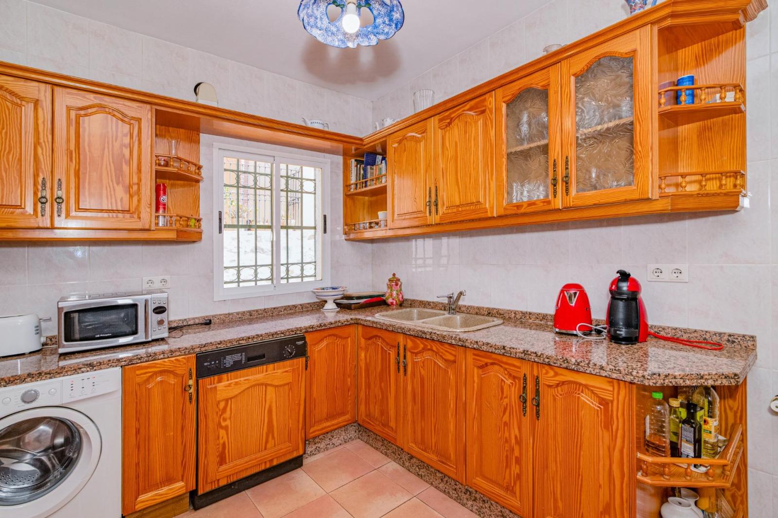 Chalet for Sale in Almuñécar
