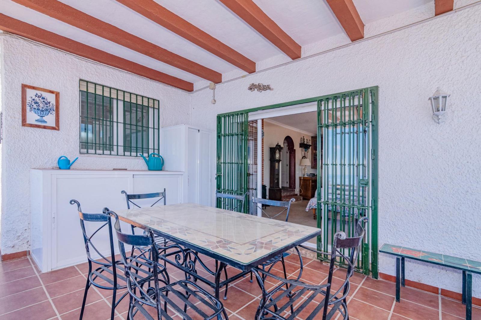 Chalet for Sale in Almuñécar