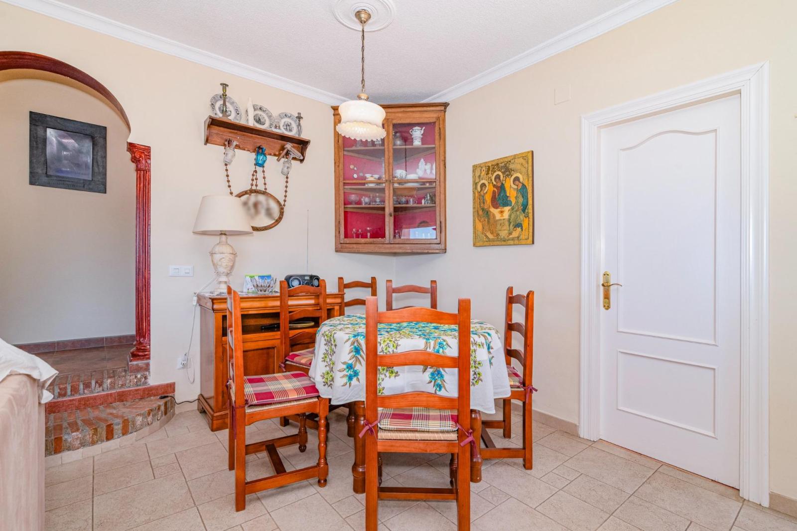 Chalet for Sale in Almuñécar