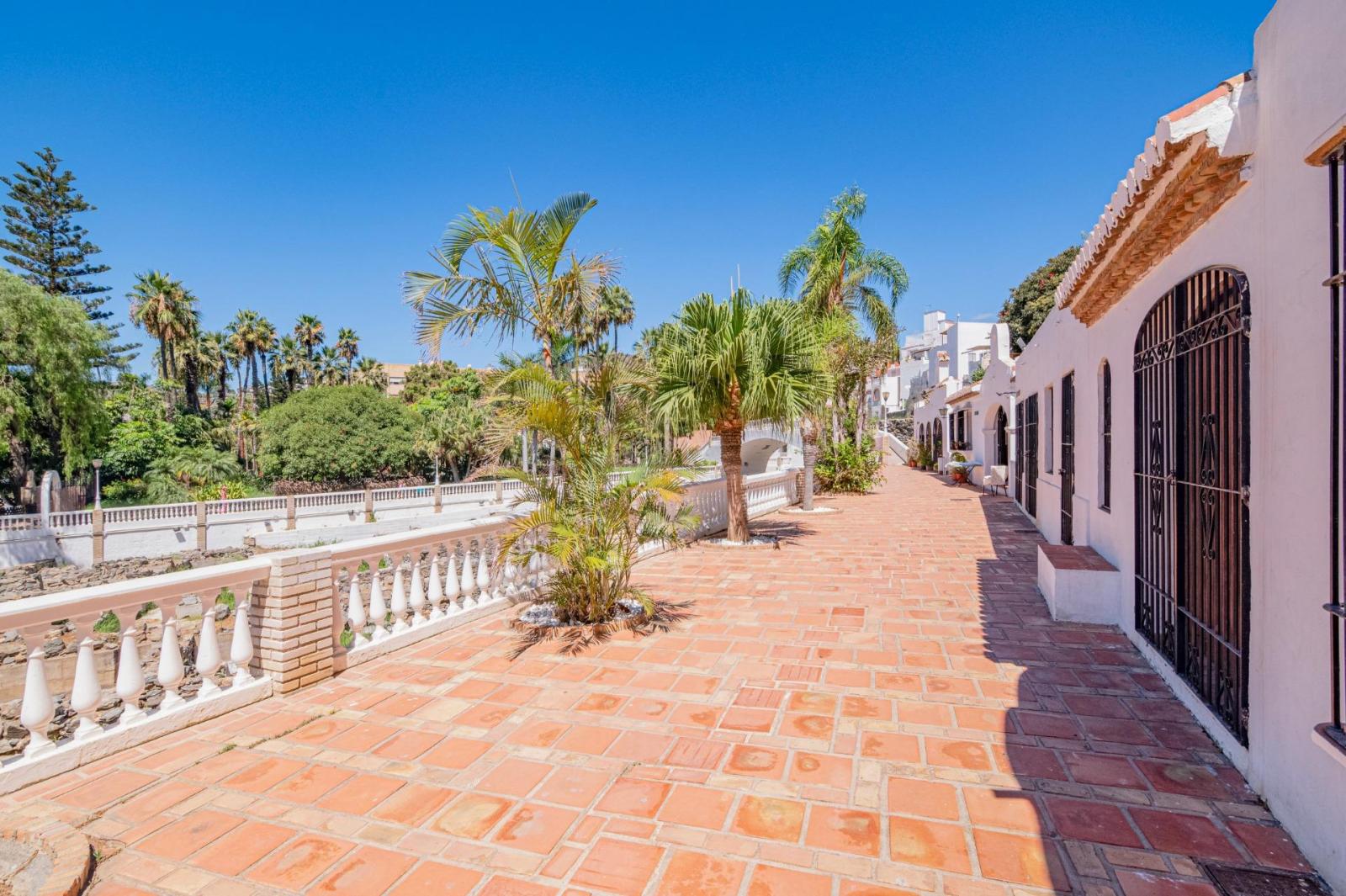 Apartment for Sale in Almuñécar