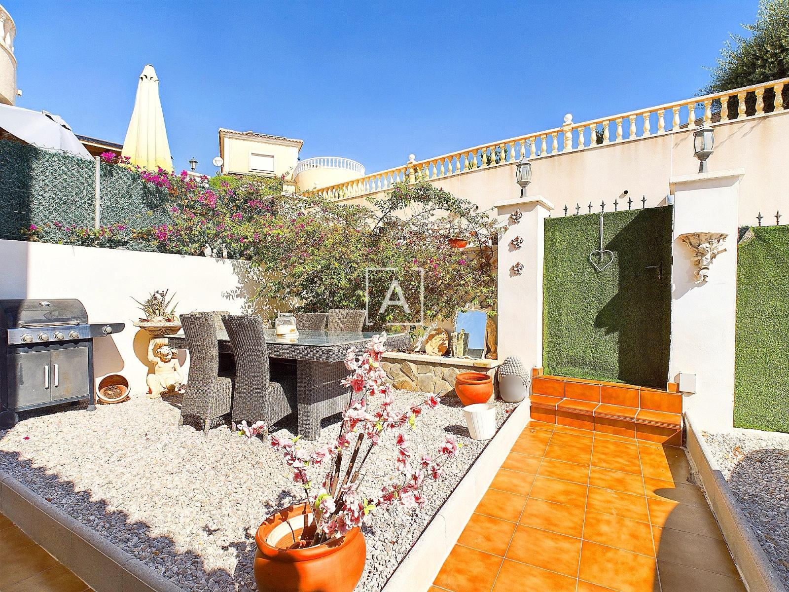 Villa en Venta en Pilar de la Horadada