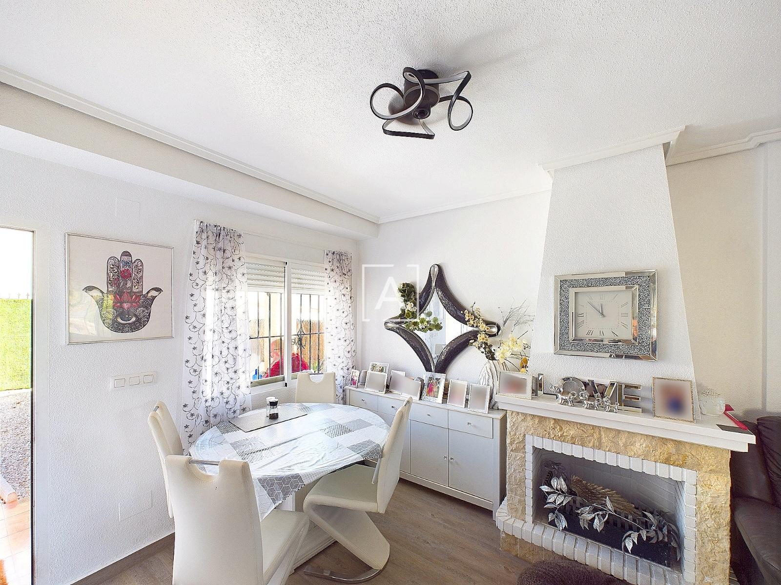 Villa en Venta en Pilar de la Horadada