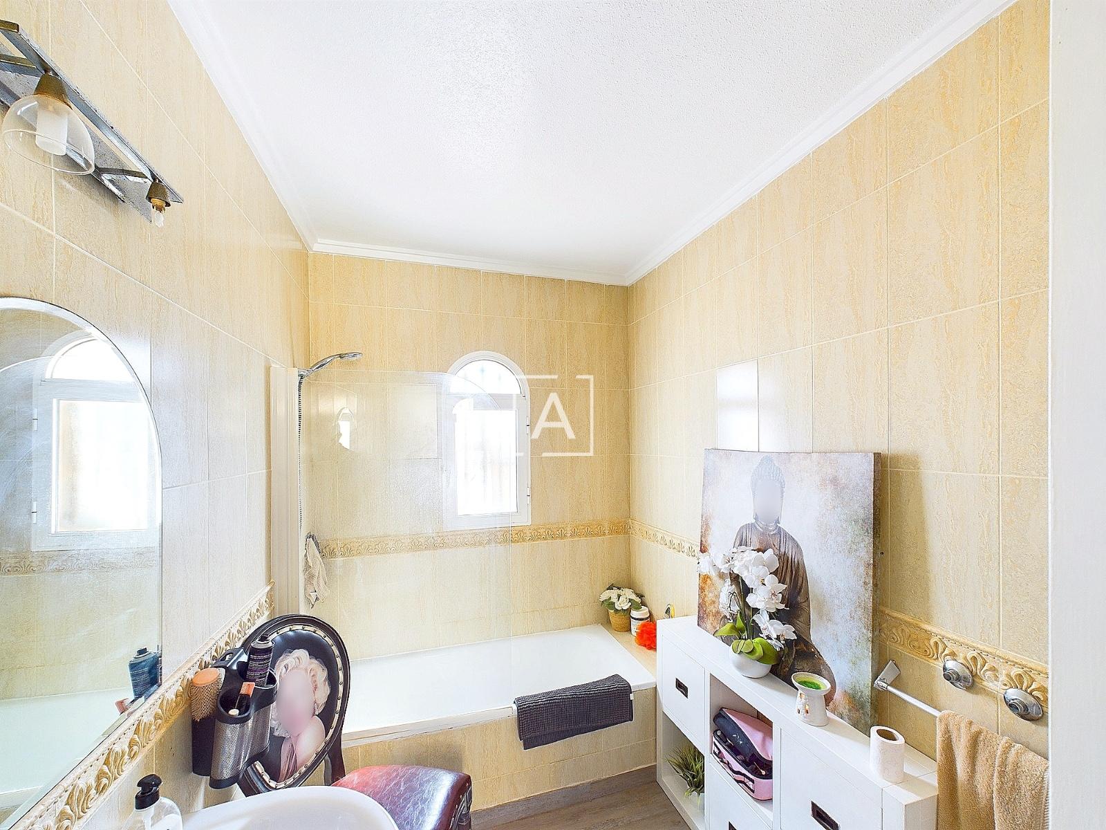 Villa en Venta en Pilar de la Horadada