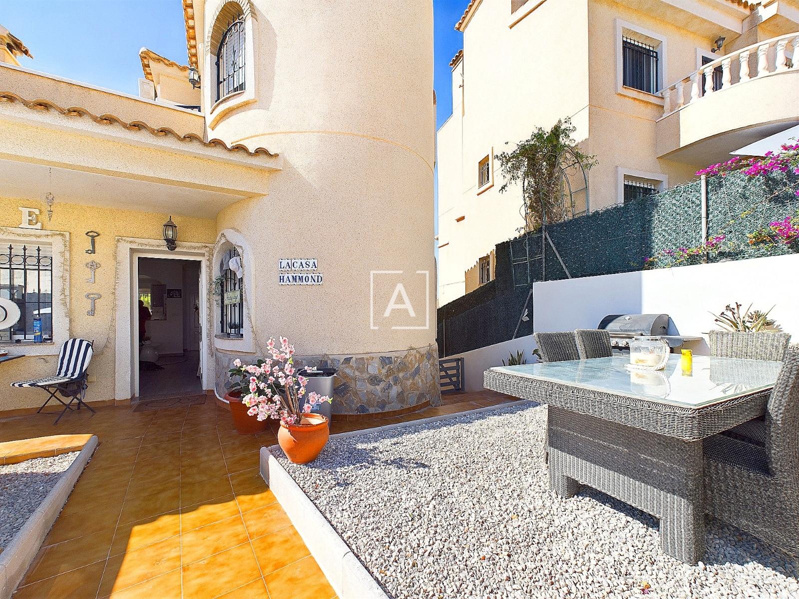 Villa en Venta en Pilar de la Horadada