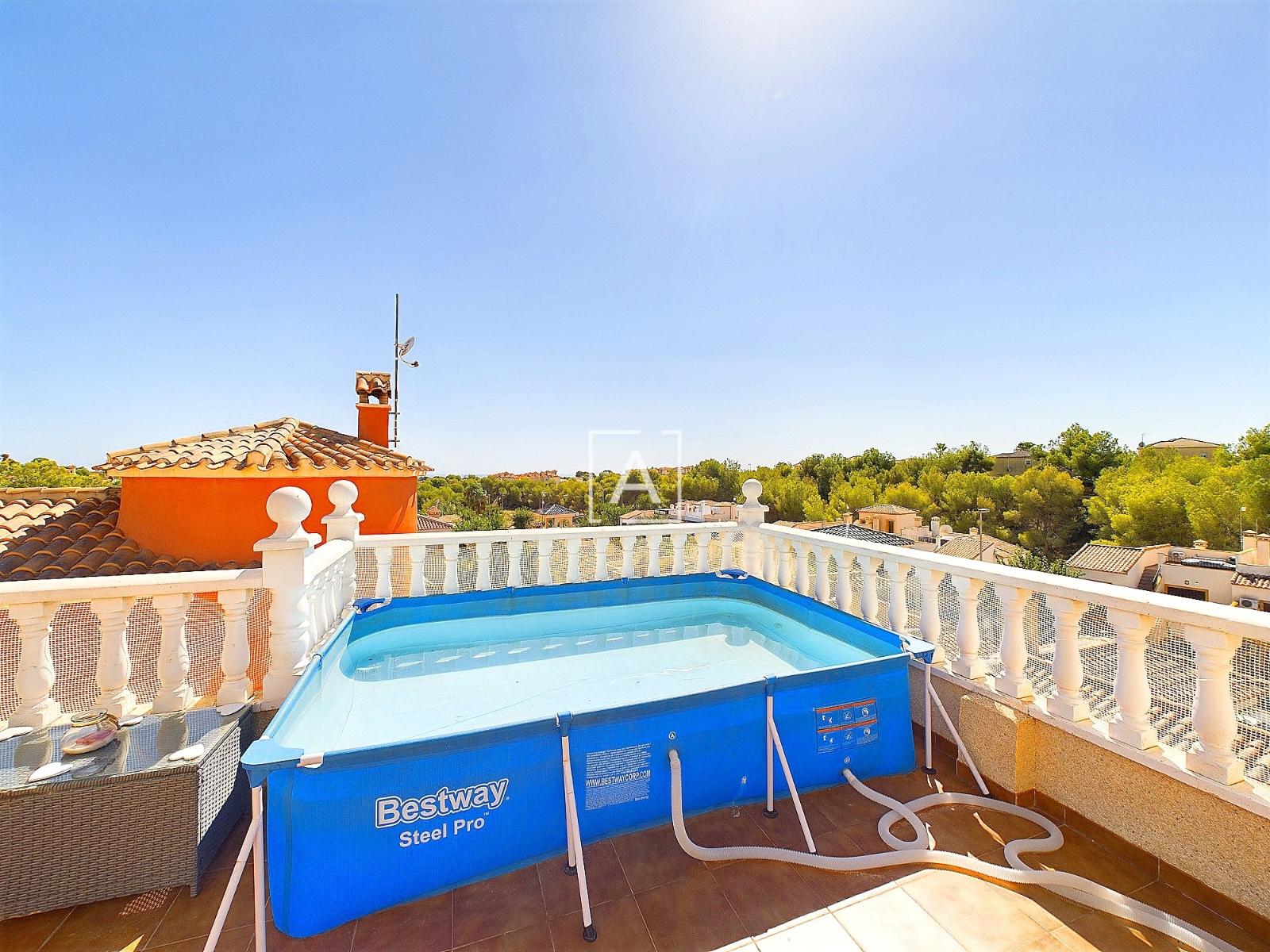 Villa en Venta en Pilar de la Horadada