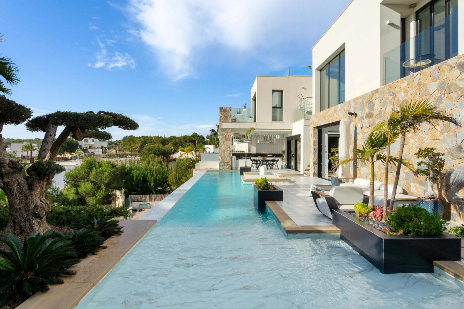 Villa en Venta en Orihuela