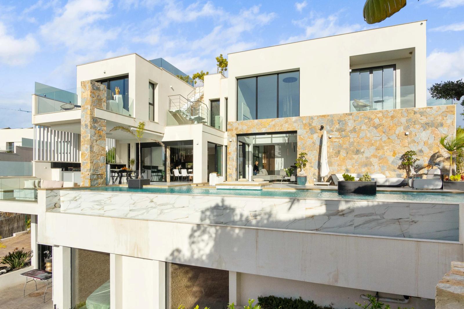 Villa en Venta en Orihuela