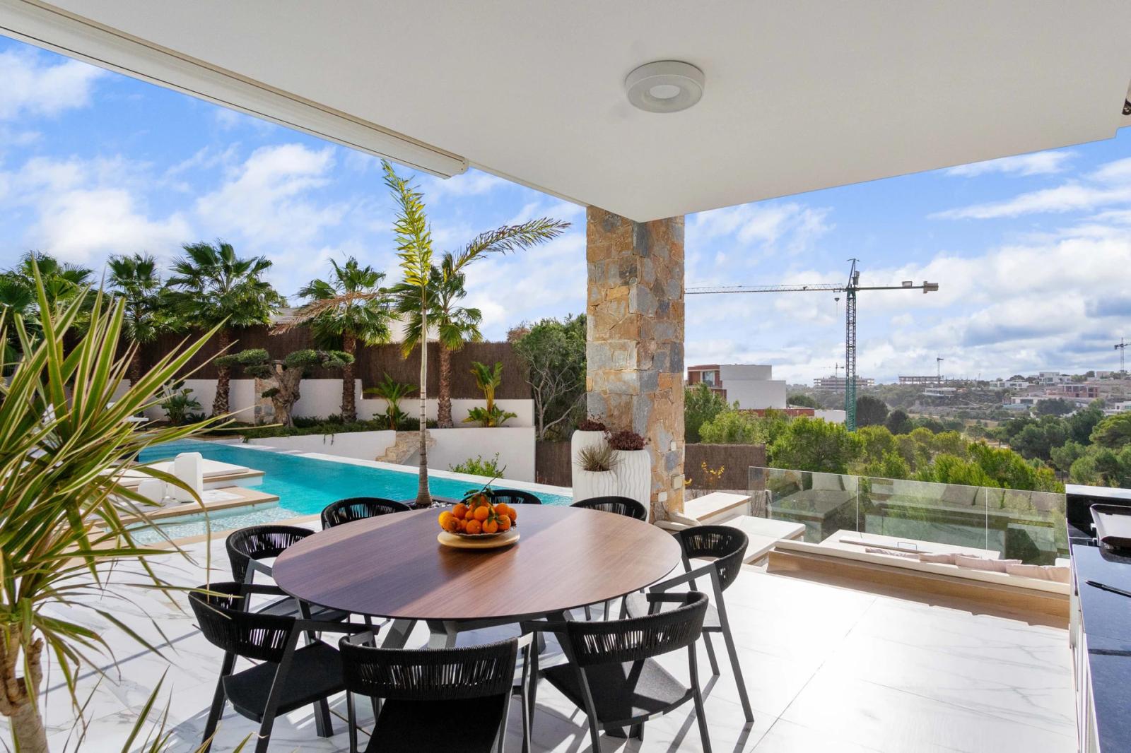 Villa en Venta en Orihuela