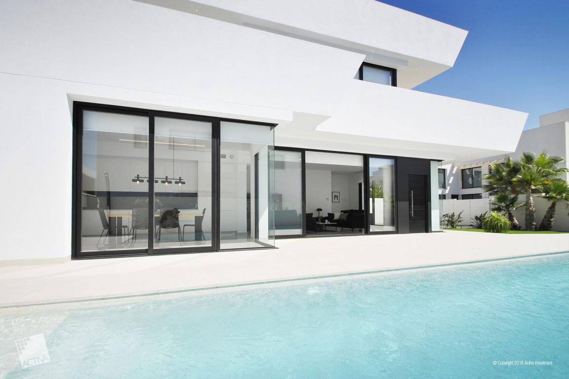 Villa for Sale in Rojales