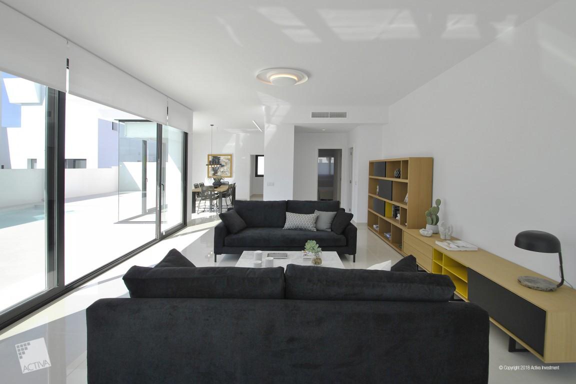 Villa for Sale in Rojales