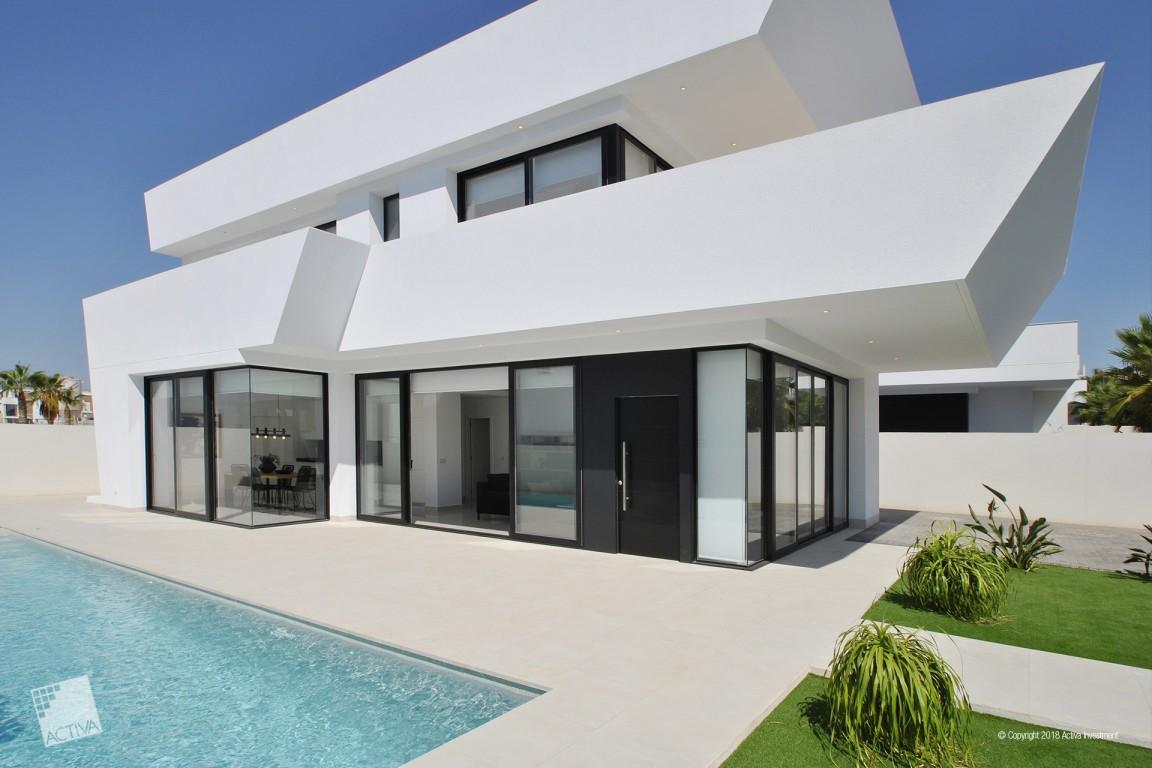 Villa for Sale in Rojales