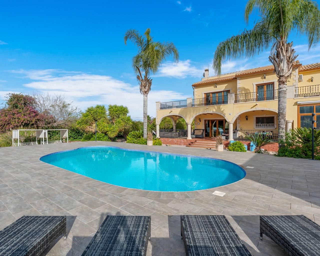 Finca en Venta en Orihuela