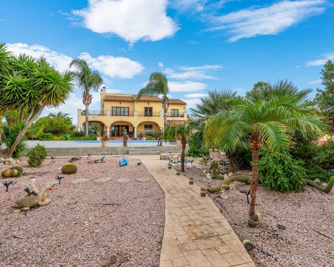 Finca en Venta en Orihuela
