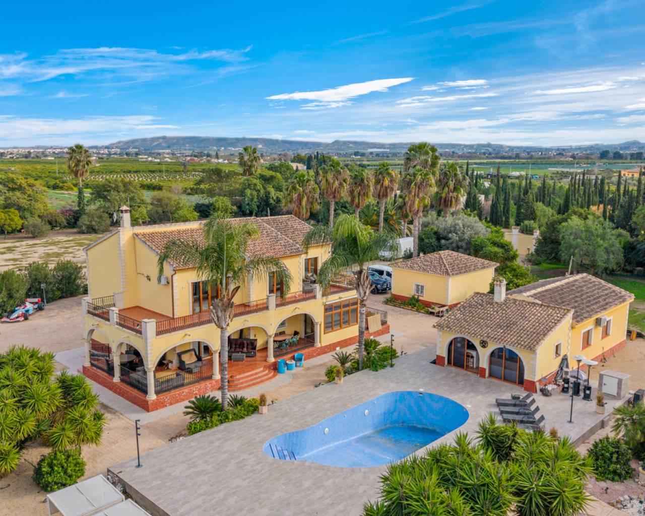 Finca en Venta en Orihuela