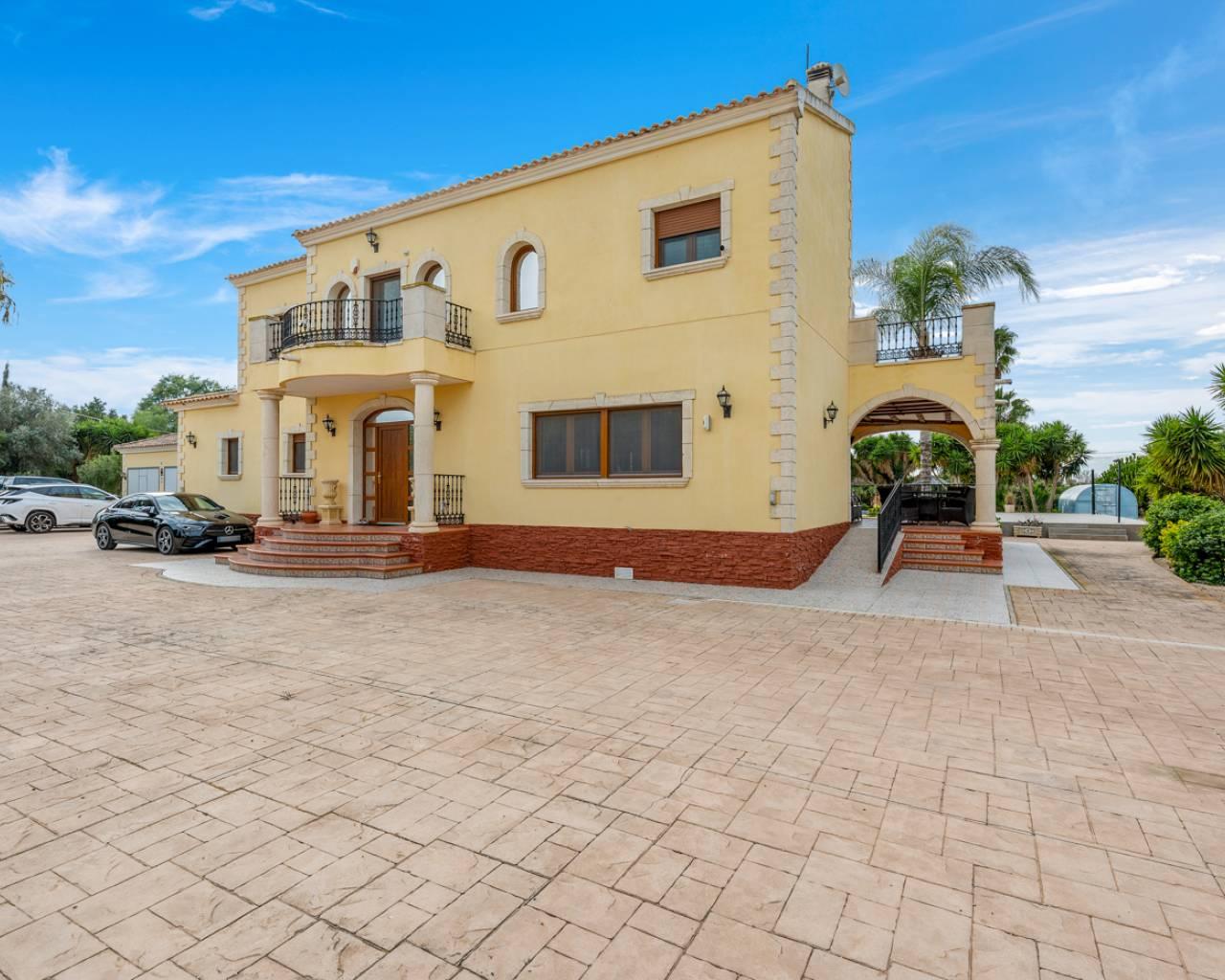 Finca en Venta en Orihuela