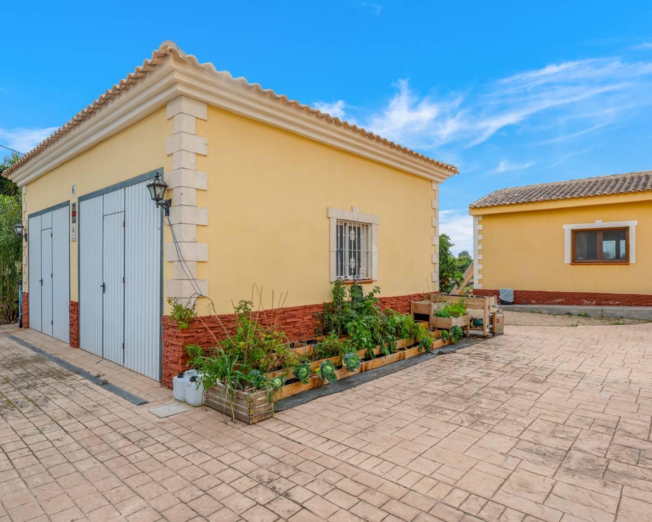 Finca en Venta en Orihuela